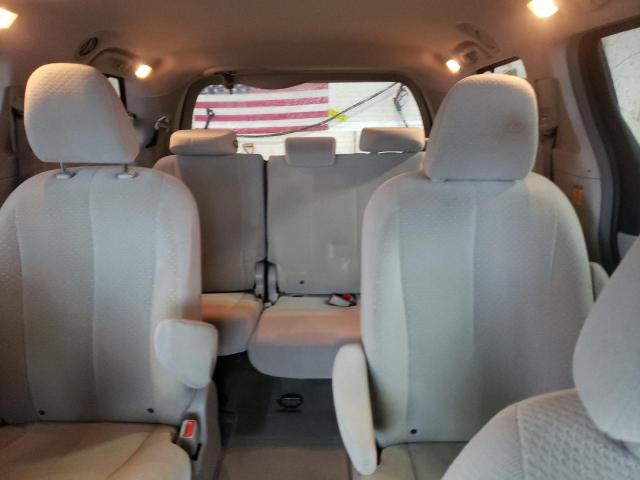 Photo 10 from auction – 2013 TOYOTA SIENNA LE with VIN 5TDJK3DC5DS054305