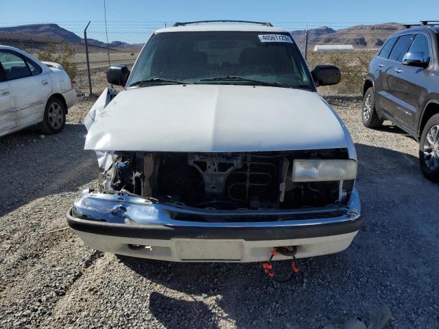 Photo 5 from auction – 2001 CHEVROLET BLAZER with VIN 1GNDT13W112173344