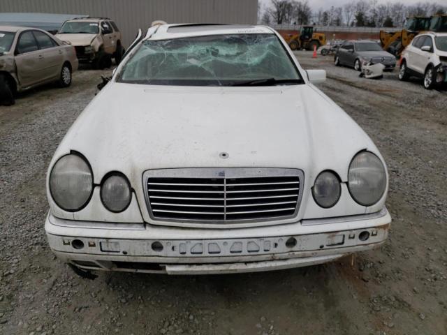 Photo 5 from auction – 1999 MERCEDES-BENZ E 320 with VIN WDBJF65H6XA844972
