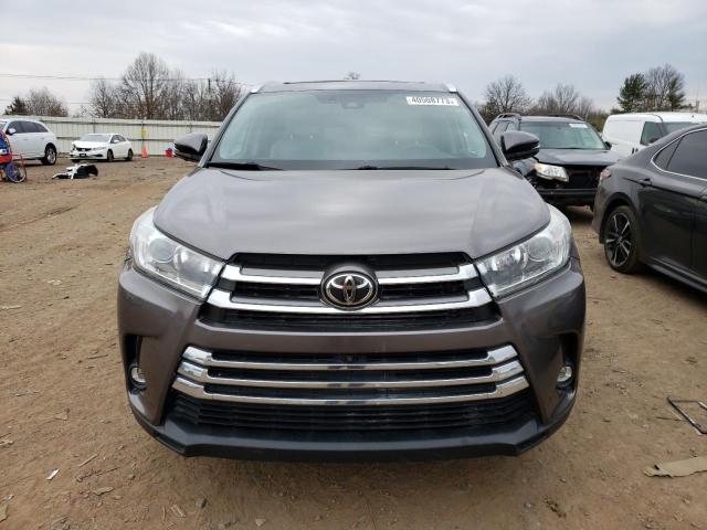 Photo 5 from auction – 2019 TOYOTA HIGHLANDER with VIN 5TDDZRFH7KS708139