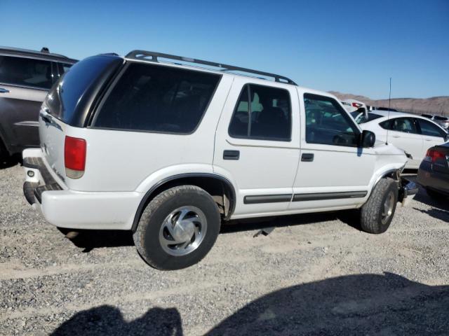 Photo 3 from auction – 2001 CHEVROLET BLAZER with VIN 1GNDT13W112173344