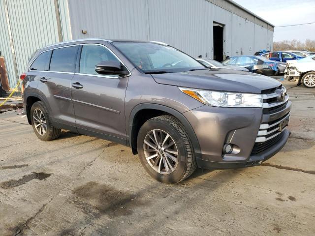 Photo 4 from auction – 2019 TOYOTA HIGHLANDER with VIN 5TDJZRFH6KS578146