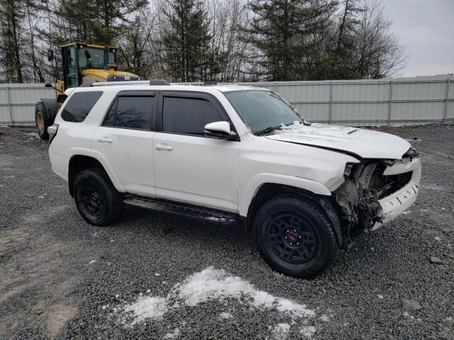 Photo 4 from auction – 2016 TOYOTA 4RUNNER SR with VIN JTEBU5JR7G5304362