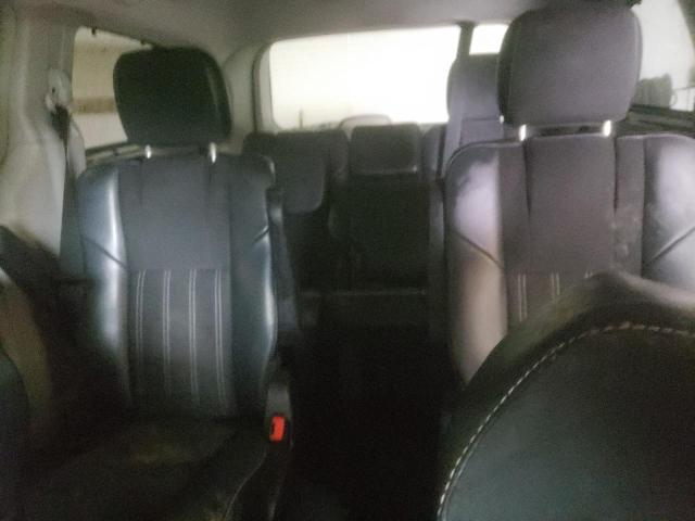 Photo 10 from auction – 2014 CHRYSLER TOWN & COU with VIN 2C4RC1CGXER373363