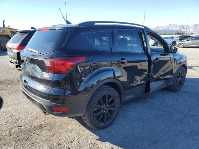 Photo 3 from auction – 2019 FORD ESCAPE SE with VIN 1FMCU0GD6KUA25065