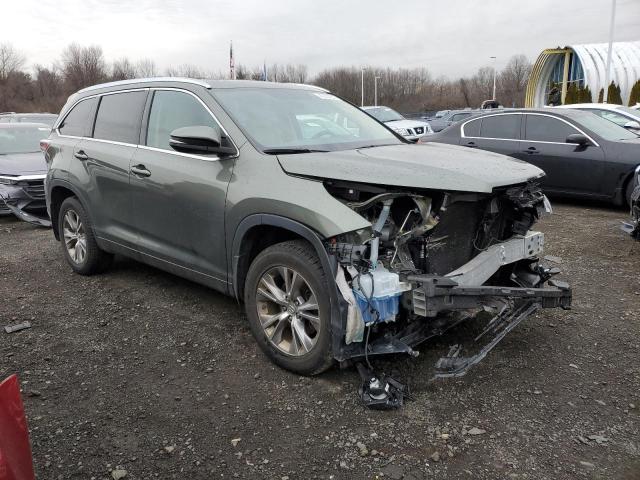 Photo 4 from auction – 2015 TOYOTA HIGHLANDER with VIN 5TDJKRFH6FS219695