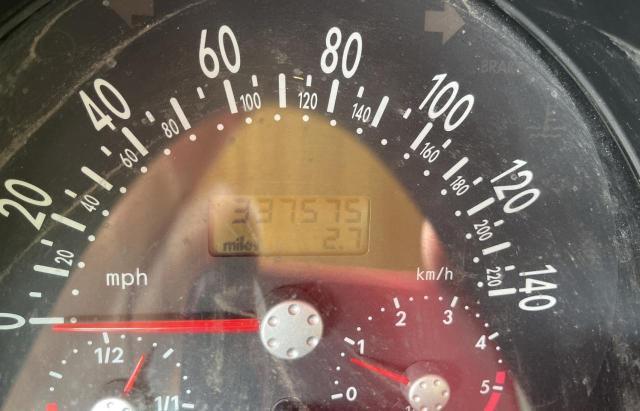Photo 8 from auction – 2000 VOLKSWAGEN NEW BEETLE with VIN 3VWCF21C6YM415832
