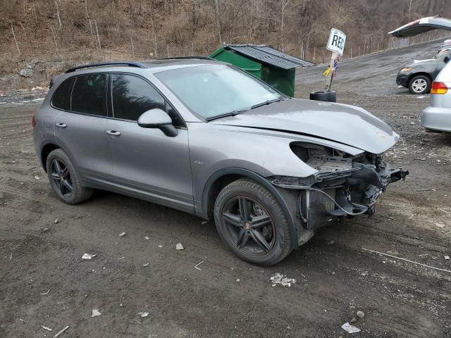 Photo 4 from auction – 2013 PORSCHE CAYENNE with VIN WP1AF2A22DLA37651