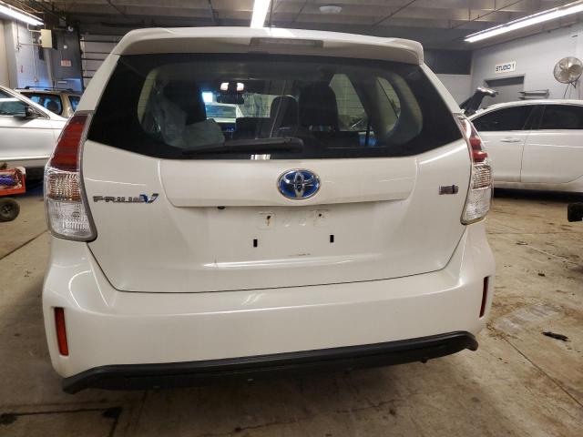 Photo 6 from auction – 2015 TOYOTA PRIUS V with VIN JTDZN3EU8FJ018058