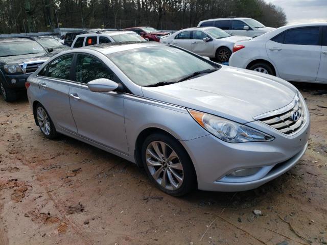 Photo 4 from auction – 2013 HYUNDAI SONATA SE with VIN 5NPEC4AC4DH588748