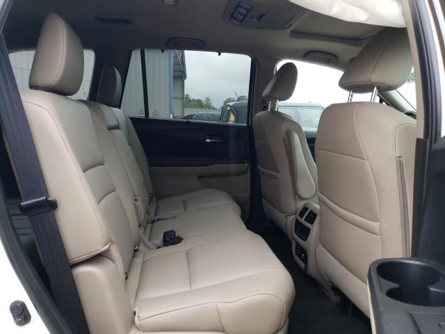 Photo 11 from auction – 2016 HONDA PILOT TOUR with VIN 5FNYF5H9XGB038560