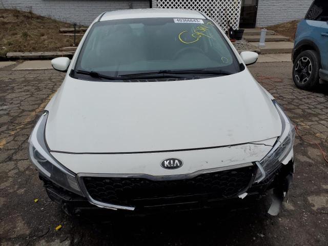 Photo 5 from auction – 2017 KIA FORTE LX with VIN 3KPFK4A77HE013791