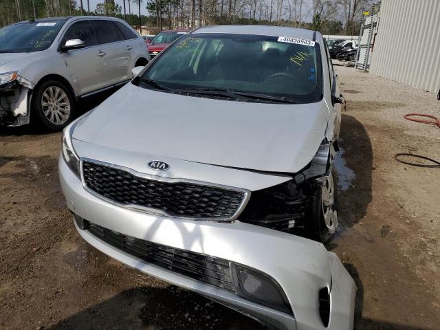 Photo 5 from auction – 2018 KIA FORTE LX with VIN 3KPFK4A77JE198690