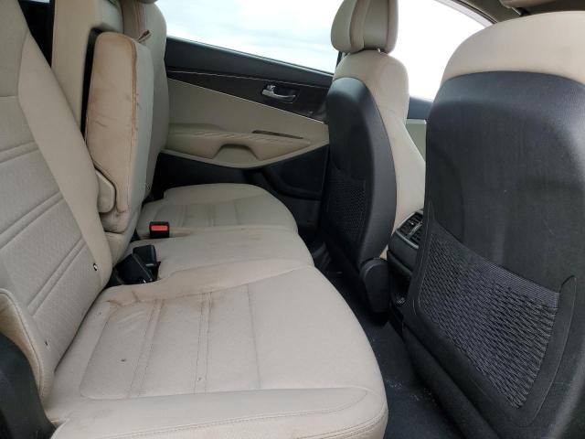 Photo 11 from auction – 2016 KIA SORENTO LX with VIN 5XYPG4A38GG051938