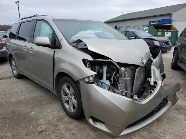Photo 4 from auction – 2015 TOYOTA SIENNA LE with VIN 5TDKK3DC8FS599535