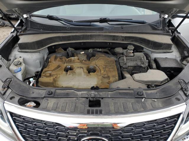 Photo 12 from auction – 2015 KIA SORENTO LX with VIN 5XYKT4A77FG592728
