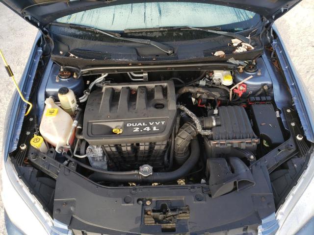 Photo 11 from auction – 2011 CHRYSLER 200 TOURIN with VIN 1C3BC2EBXBN605823
