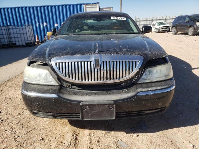 Photo 5 from auction – 2003 LINCOLN TOWN CAR C with VIN 1LNHM83W03Y655900
