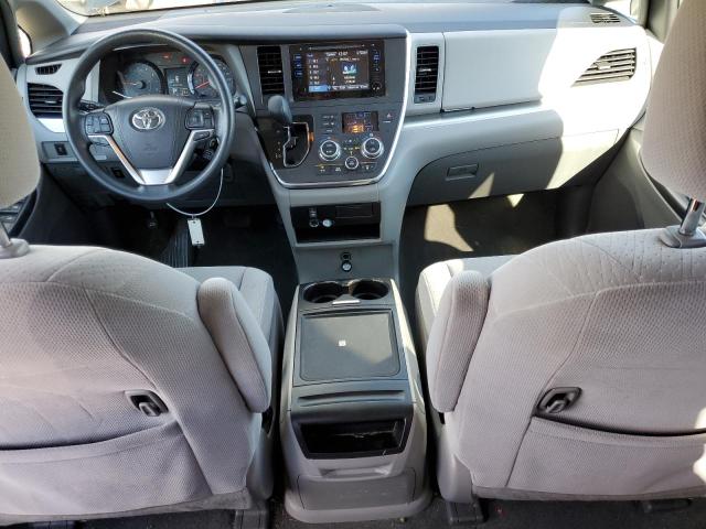 Photo 8 from auction – 2017 TOYOTA SIENNA LE with VIN 5TDJZ3DC9HS152030