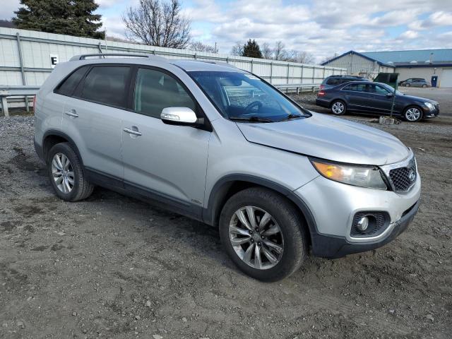 Photo 4 from auction – 2011 KIA SORENTO EX with VIN 5XYKUDA29BG104049