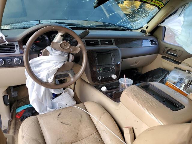 Photo 8 from auction – 2011 CHEVROLET TAHOE K150 with VIN 1GNSKCE00BR211069