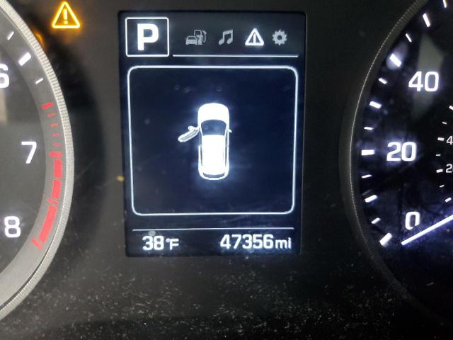 Photo 9 from auction – 2017 HYUNDAI TUCSON LIM with VIN KM8J3CA24HU313386