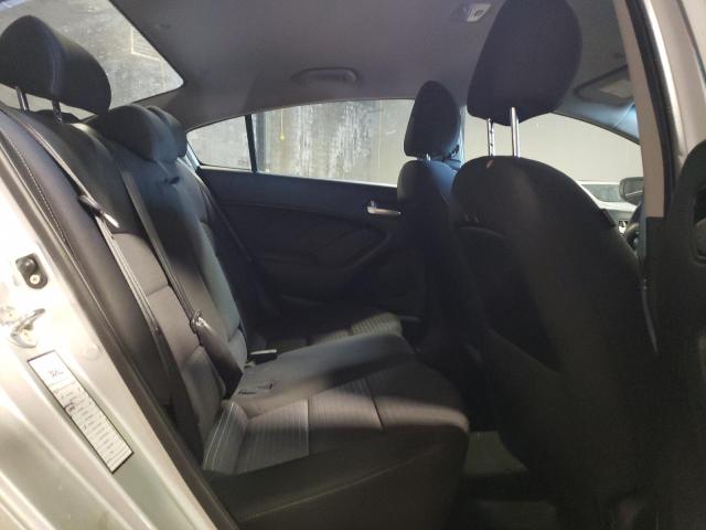 Photo 10 from auction – 2018 KIA FORTE LX with VIN 3KPFL4A75JE176670