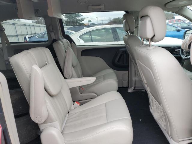 Photo 11 from auction – 2016 CHRYSLER TOWN & COU with VIN 2C4RC1BG0GR113722