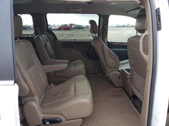 Photo 11 from auction – 2016 CHRYSLER TOWN & COU with VIN 2C4RC1BG1GR158197