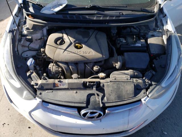 Photo 11 from auction – 2016 HYUNDAI ELANTRA SE with VIN 5NPDH4AE7GH706049
