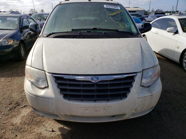 Photo 5 from auction – 2007 CHRYSLER TOWN & COU with VIN 2A4GP54L97R187583