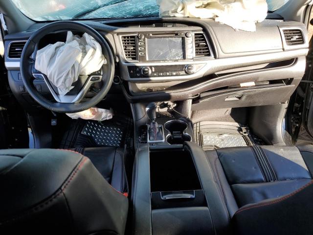 Photo 8 from auction – 2019 TOYOTA HIGHLANDER with VIN 5TDKZRFHXKS332043
