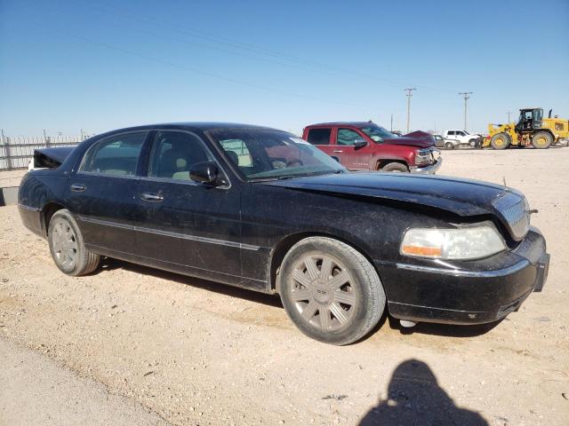 Photo 4 from auction – 2003 LINCOLN TOWN CAR C with VIN 1LNHM83W03Y655900