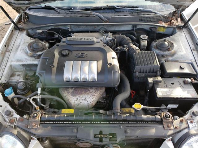 Photo 11 from auction – 2004 HYUNDAI SONATA GL with VIN KMHWF25SX4A016832