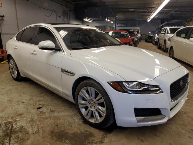 Photo 4 from auction – 2016 JAGUAR XF PREMIUM with VIN SAJBD4BV9GCY09617