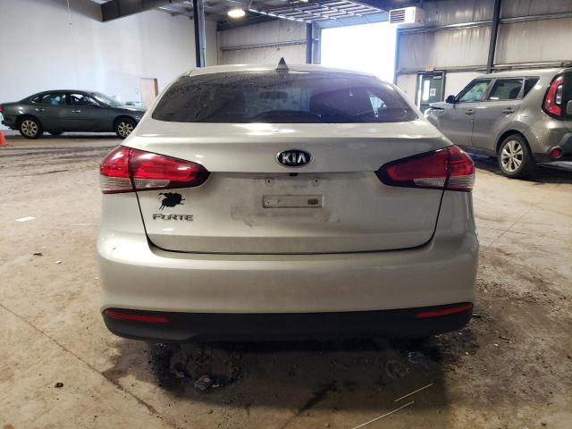 Photo 6 from auction – 2018 KIA FORTE LX with VIN 3KPFL4A75JE176670