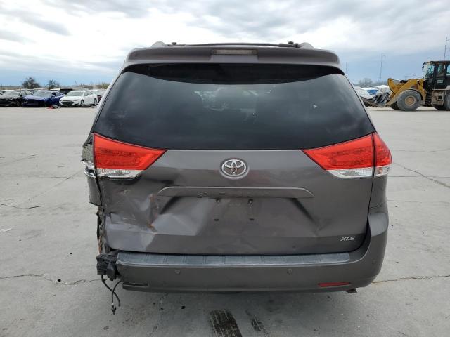 Photo 6 from auction – 2011 TOYOTA SIENNA XLE with VIN 5TDYK3DC7BS014125