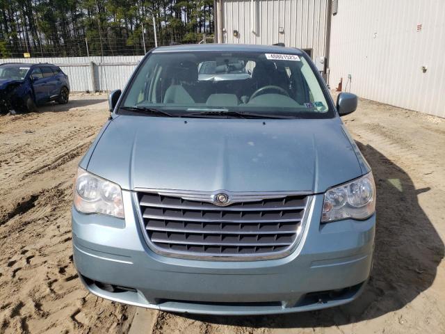 Photo 5 from auction – 2010 CHRYSLER TOWN & COU with VIN 2A4RR5D17AR348036