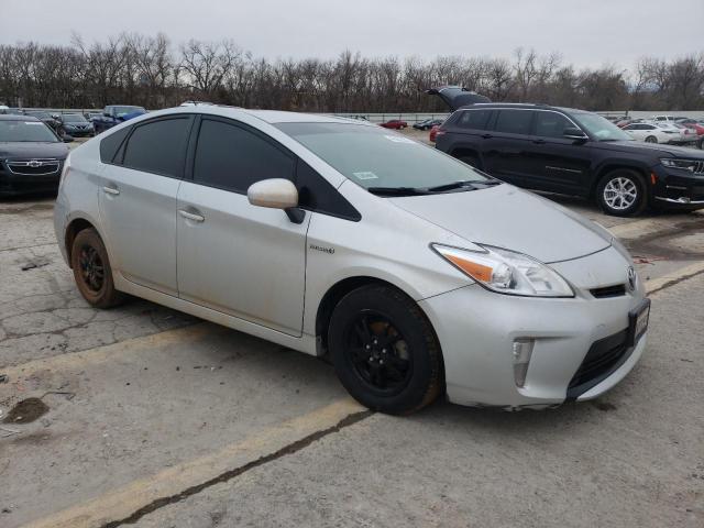 Photo 4 from auction – 2015 TOYOTA PRIUS with VIN JTDKN3DU0F1977022