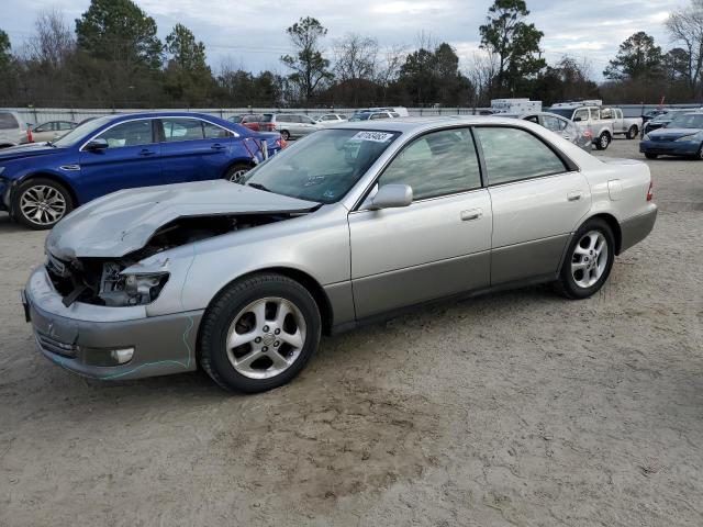 LEXUS ES 300 2001 with VIN JT8BF28G810330683 - Photo from auction