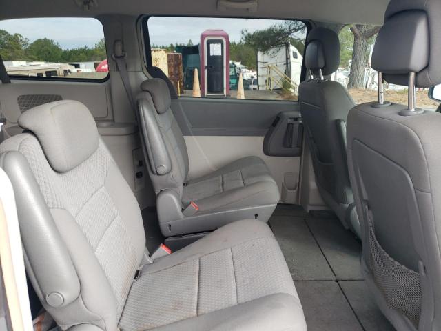 Photo 11 from auction – 2010 CHRYSLER TOWN & COU with VIN 2A4RR5D18AR397648