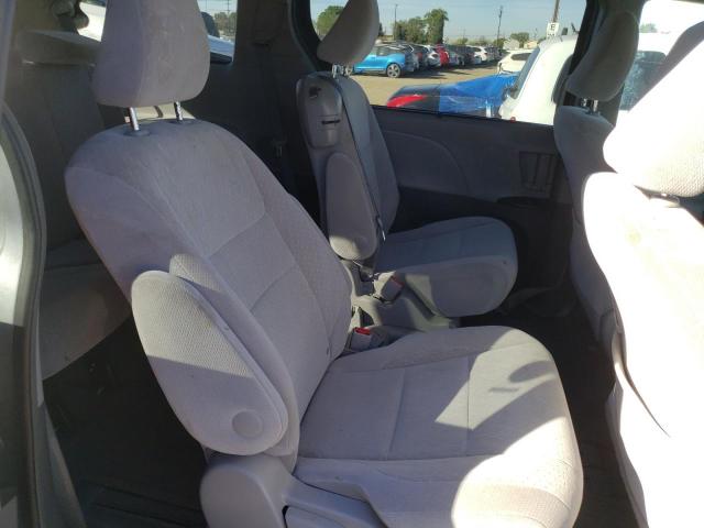 Photo 11 from auction – 2017 TOYOTA SIENNA LE with VIN 5TDKZ3DCXHS818994