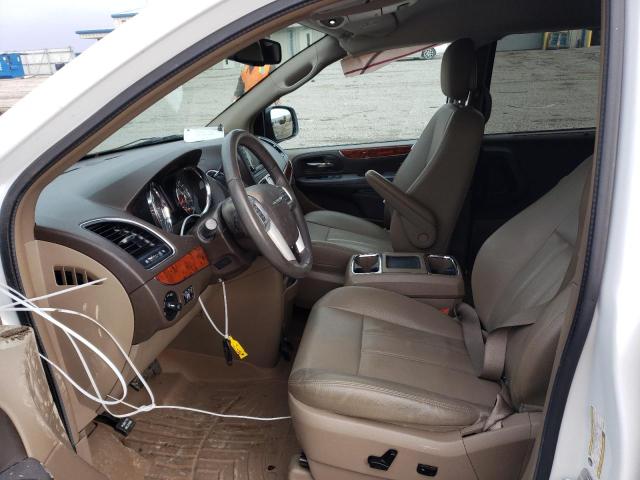Photo 7 from auction – 2016 CHRYSLER TOWN & COU with VIN 2C4RC1BG1GR158197