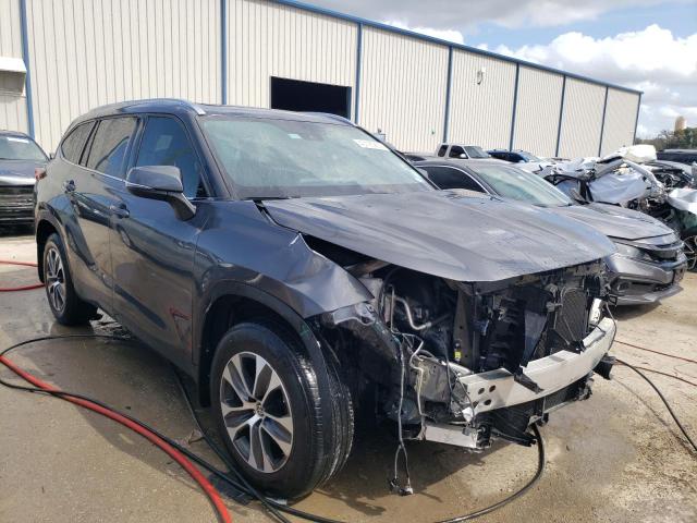 Photo 4 from auction – 2021 TOYOTA HIGHLANDER with VIN 5TDGZRAHXMS033099