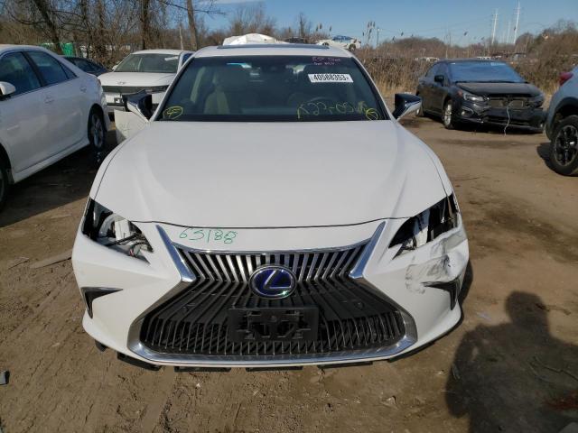 Photo 5 from auction – 2020 LEXUS ES 300H LU with VIN 58AE21B14LU007997