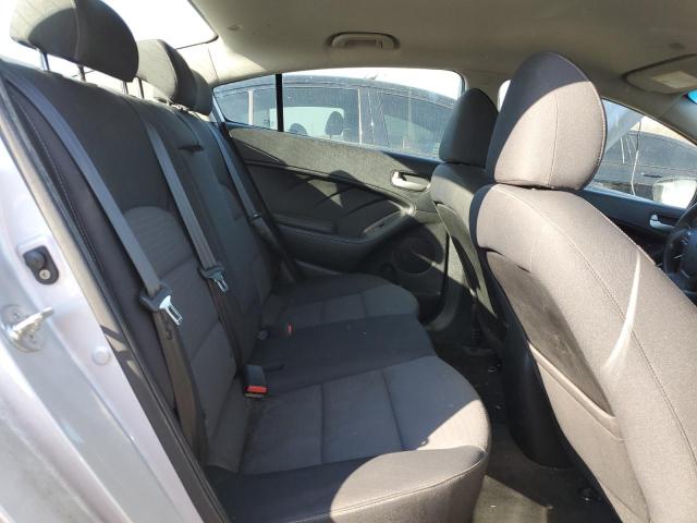 Photo 10 from auction – 2018 KIA FORTE LX with VIN 3KPFL4A78JE239843