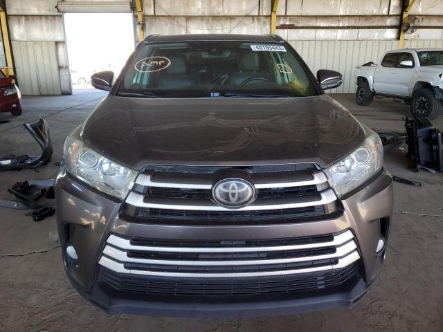 Photo 5 from auction – 2018 TOYOTA HIGHLANDER with VIN 5TDKZRFH8JS536225