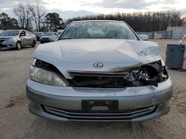 Photo 5 from auction – 2001 LEXUS ES 300 with VIN JT8BF28G810330683