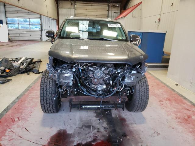 Photo 5 from auction – 2011 TOYOTA 4RUNNER SR with VIN JTEBU5JR1B5041794