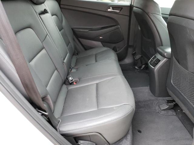 Photo 11 from auction – 2018 HYUNDAI TUCSON SEL with VIN KM8J3CA41JU623406